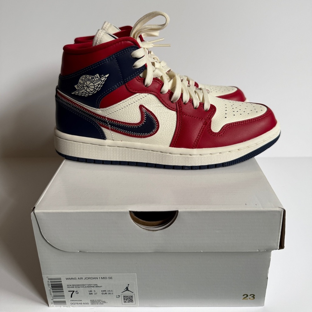 Nike Air Jordan Mid 1 USA